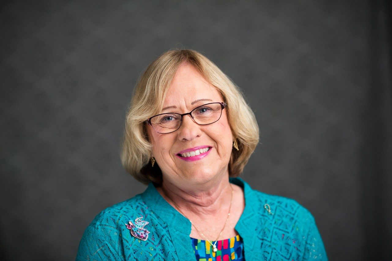 After surviving ovarian cancer, Betty White now volunteers at MD Anderson to give other patients hope.