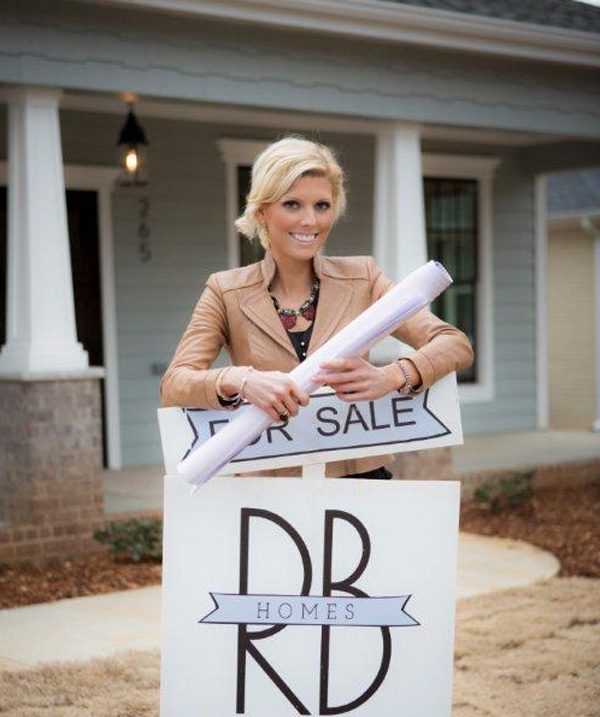 Read Rachel Brown's melanoma story.
