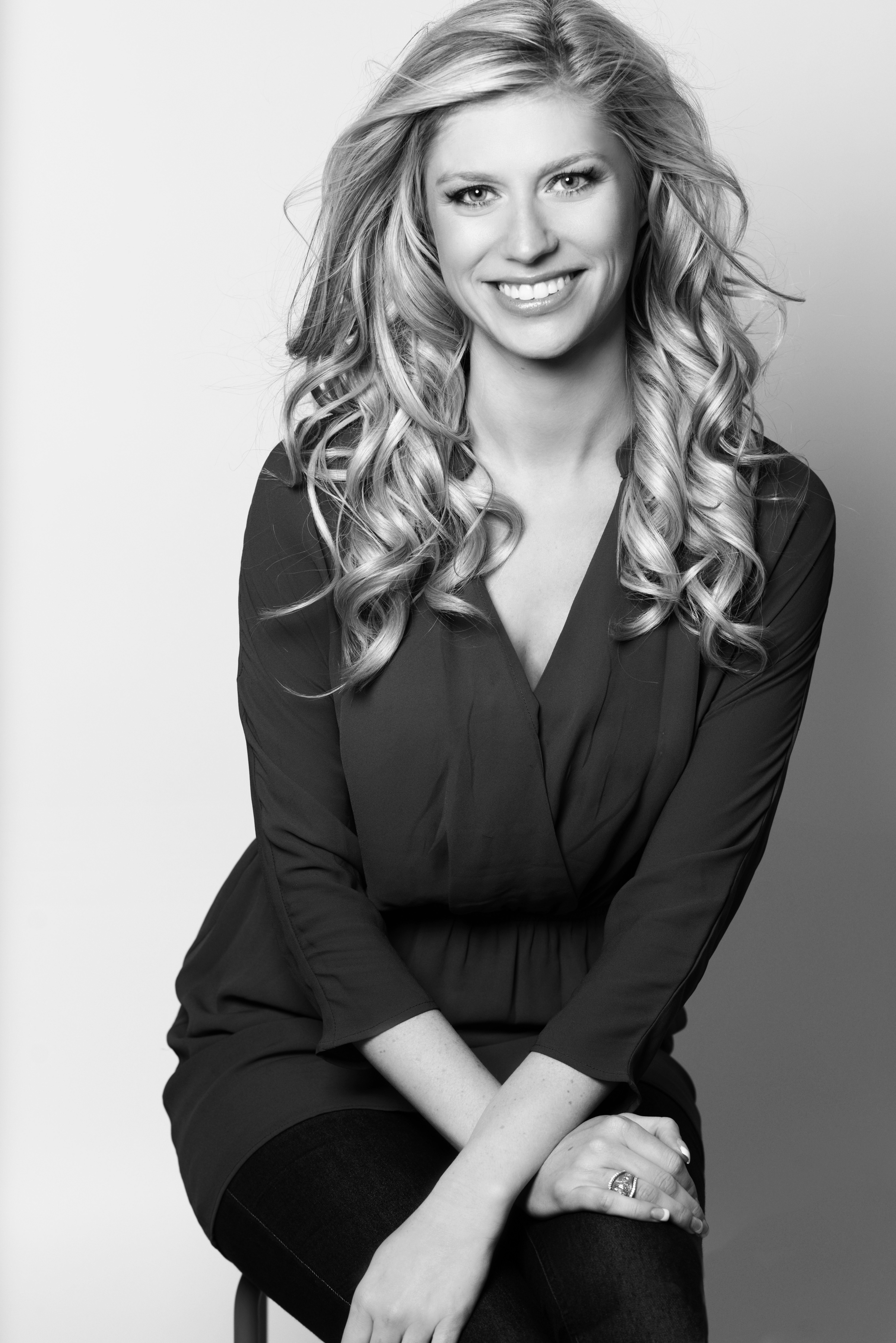 Melanoma survivor Kayce Smith shares her story.