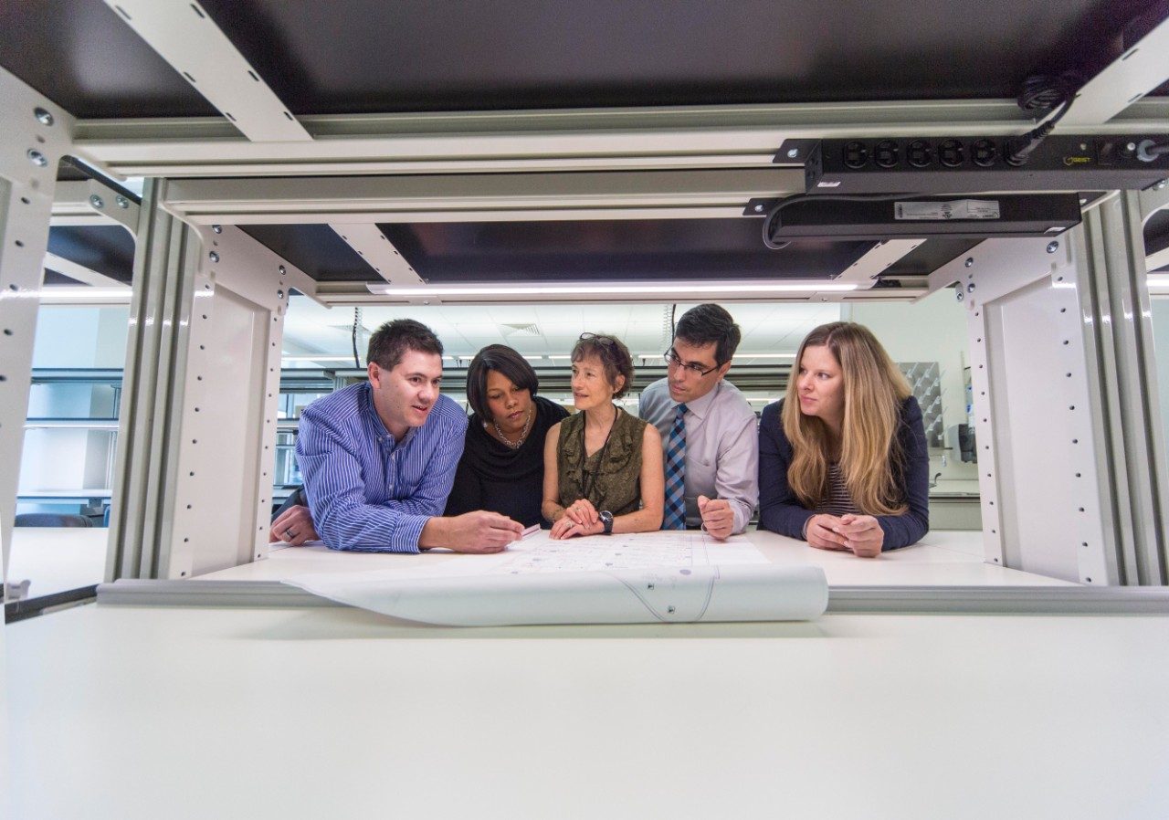 Read about the group that plans MD Anderson's cancer research labs.