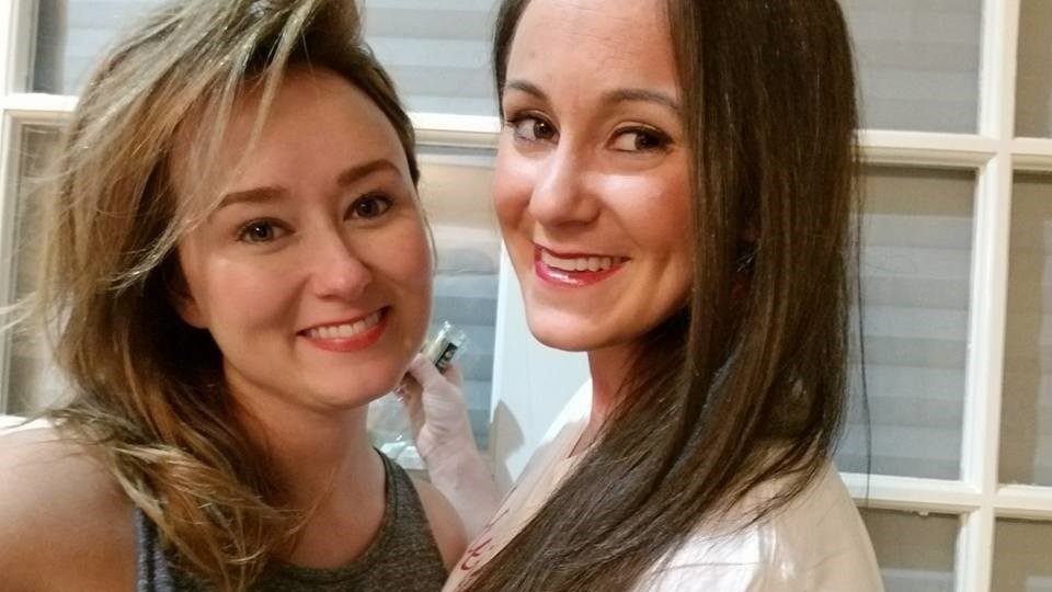 Lynch Syndrome survivor Tara Kirk with her cousin