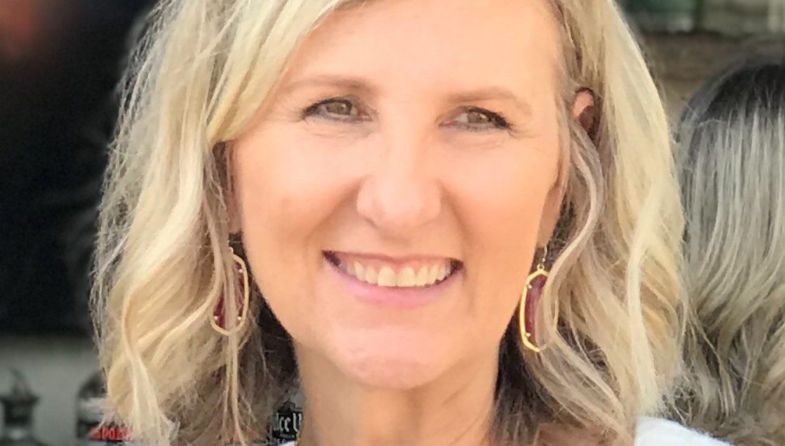 Breast cancer survivor Donna DeVries